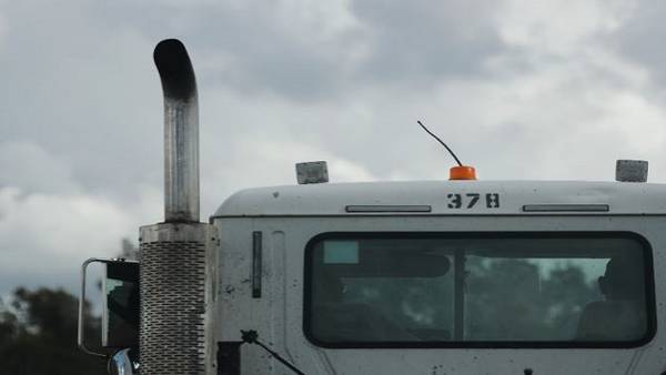 EPA sets new emissions standards for heavy-duty vehicles in effort to fight climate change