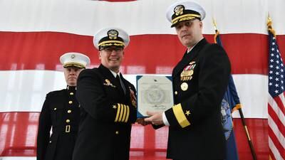 Capt. Cantu retires from NAS Jax tenure, gives command to Capt. deWindt