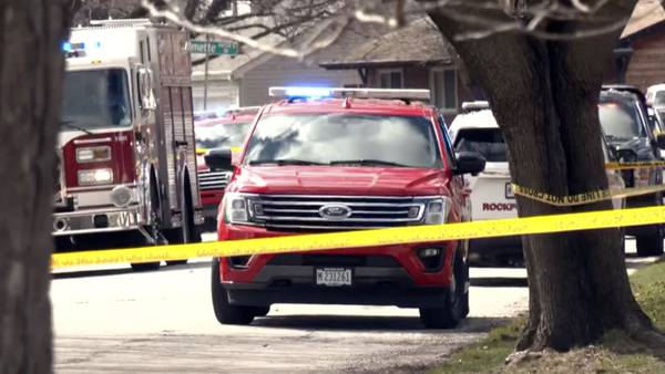 4 people killed and 7 wounded in stabbings in northern Illinois, with a suspect in custody